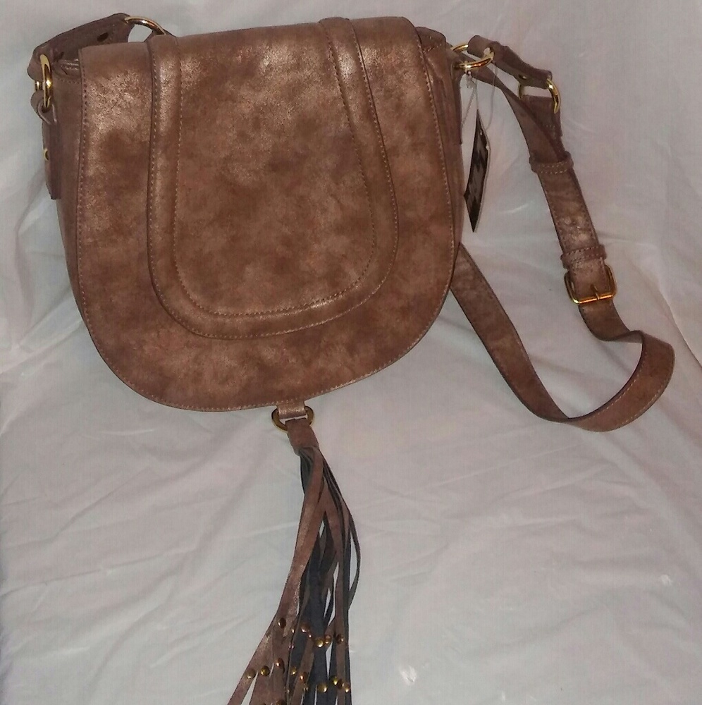 Rowland Center Stud Tassel Saddlebag